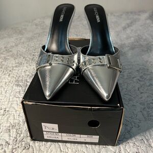 Fashion Nova - Learn About It Pumps